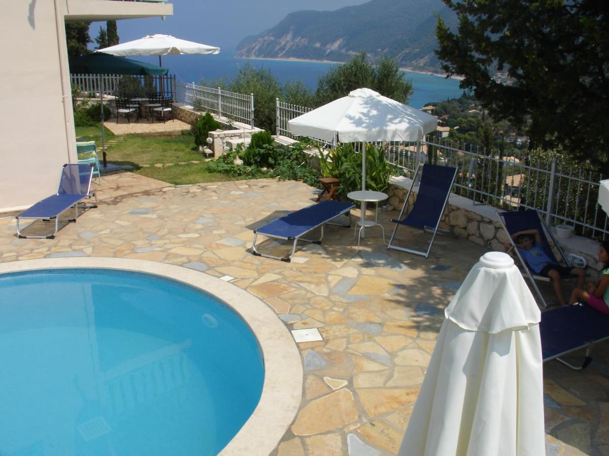 Villa Deep Blue Áyios Nikítas Exterior foto
